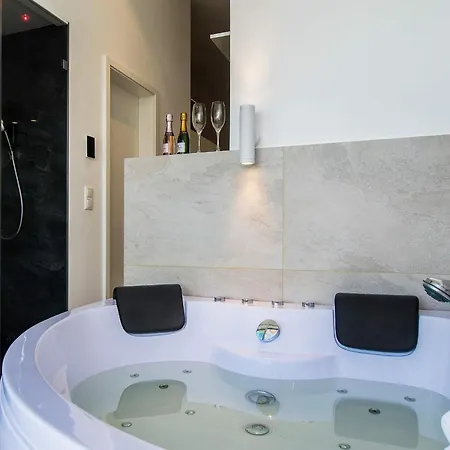 8 Person In Wendtorf